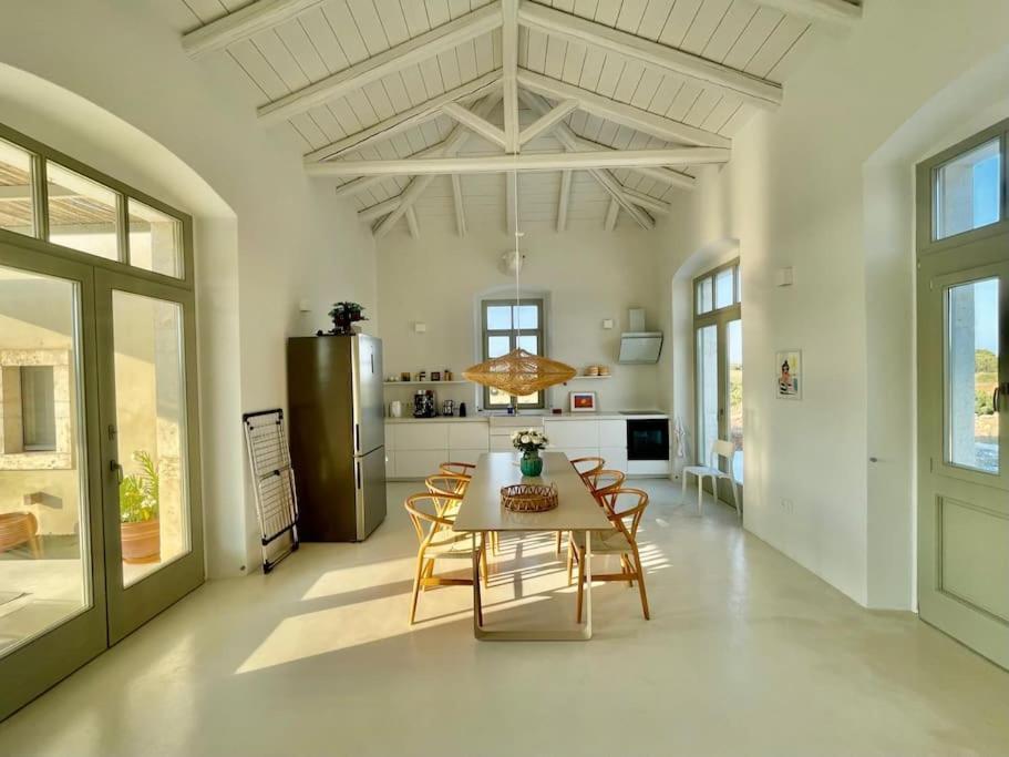 Island Villa *
