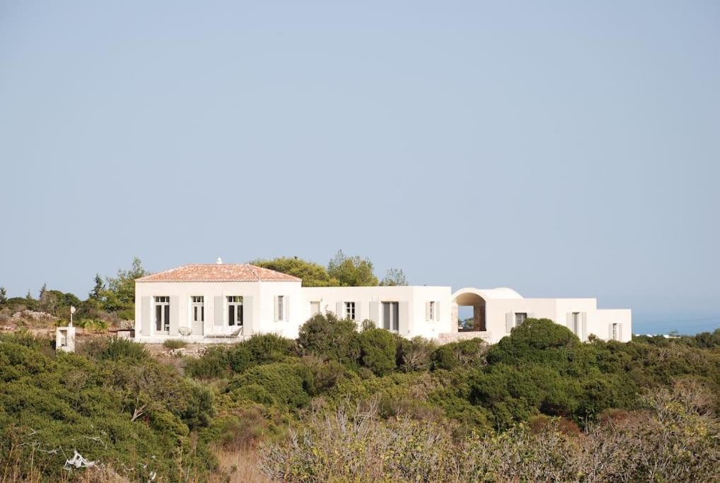 Villa Island *